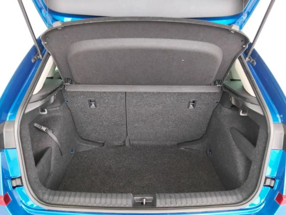 Skoda Kamiq usata a Como (19)