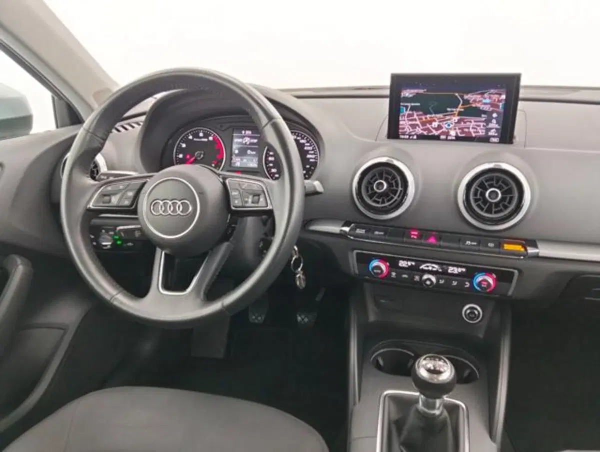Audi A3 Sportback usata a Como (10)