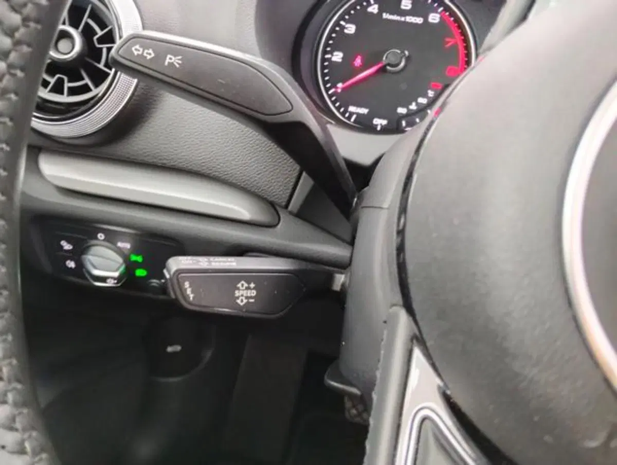 Audi A3 Sportback usata a Como (11)