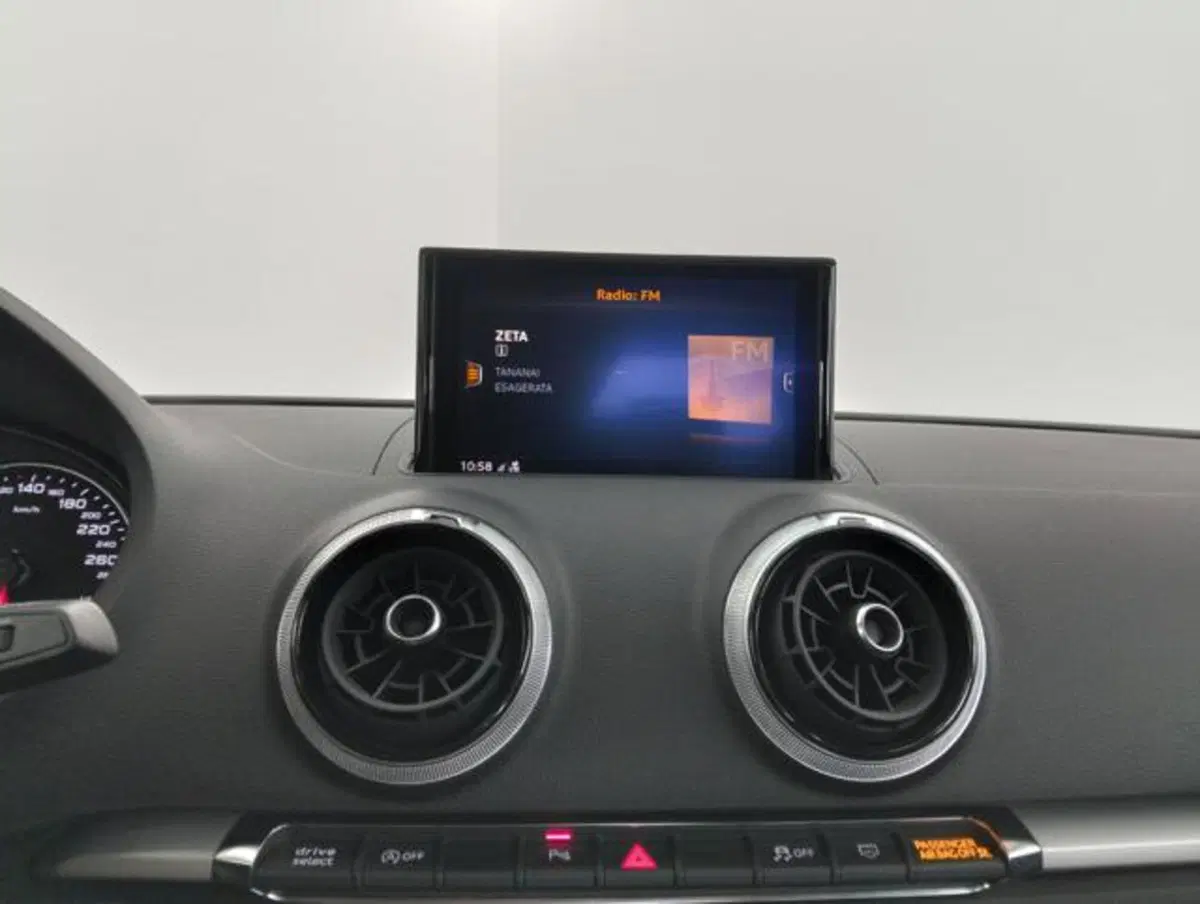 Audi A3 Sportback usata a Como (14)