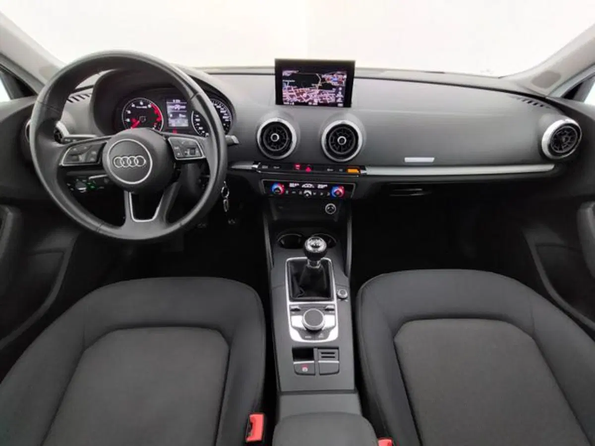 Audi A3 Sportback usata a Como (4)