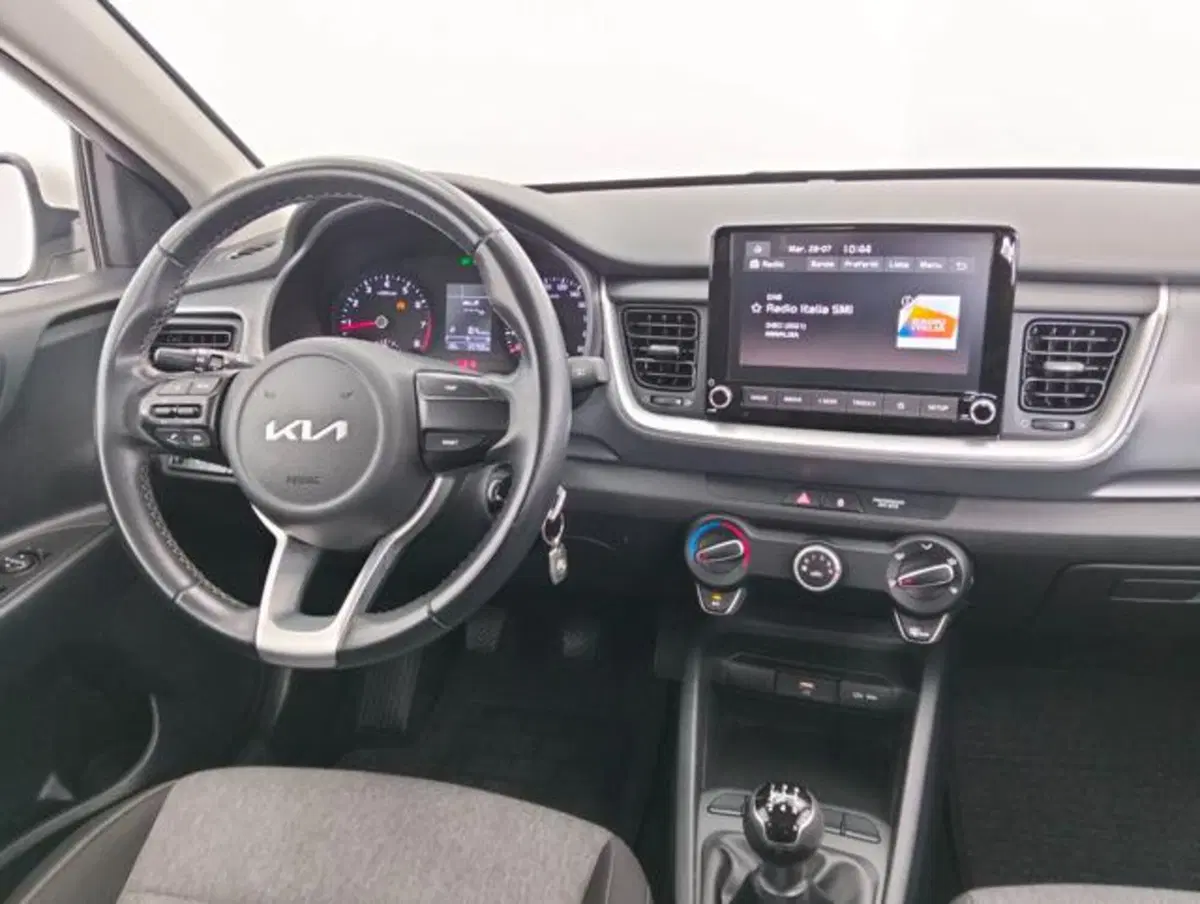 Kia Stonic usata a Como (10)
