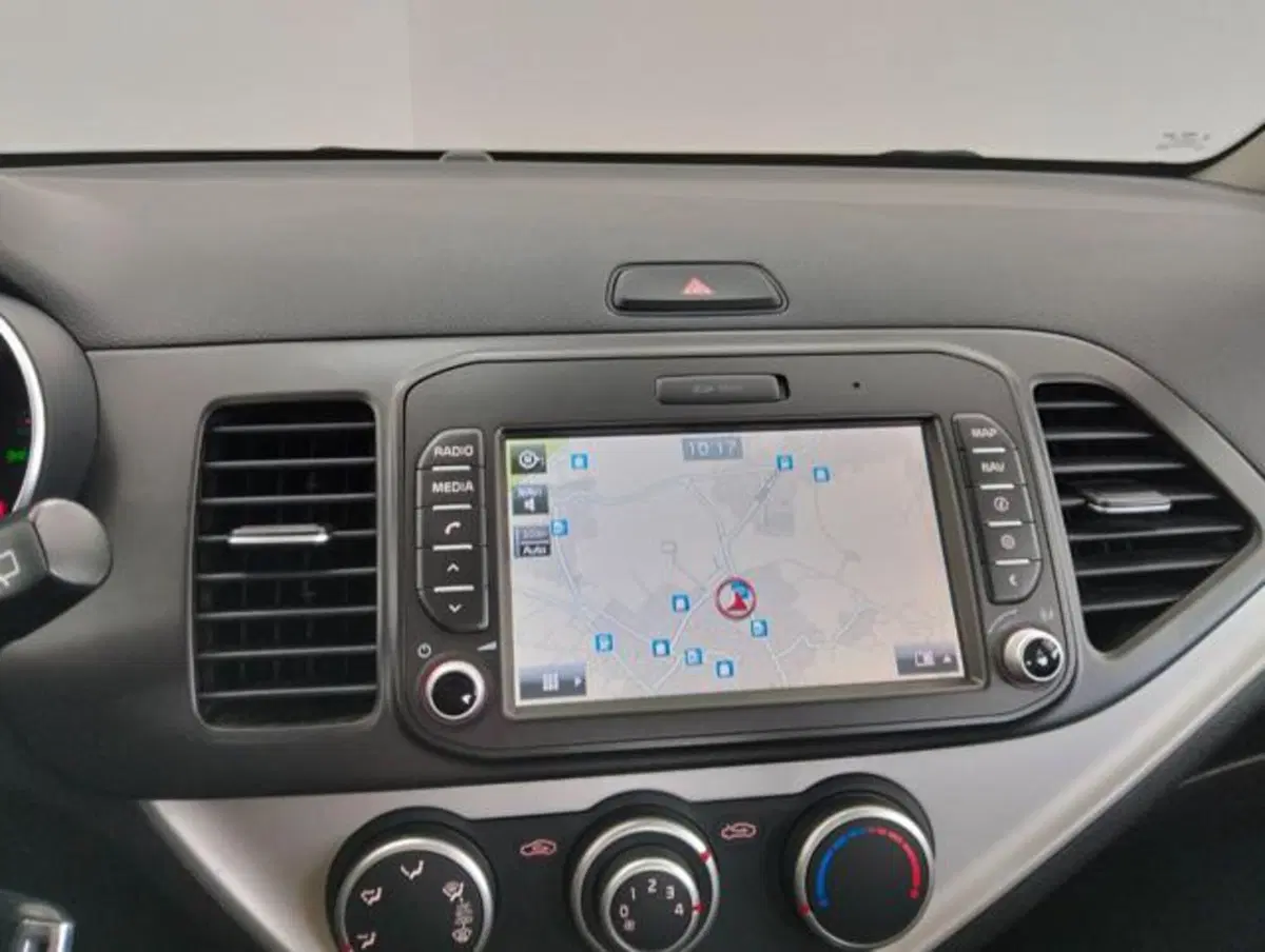 Kia Picanto usata a Como (11)