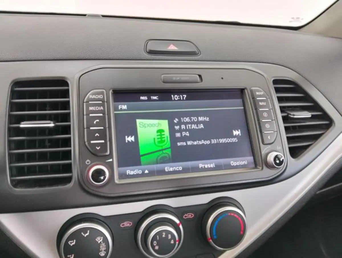 Kia Picanto usata a Como (12)