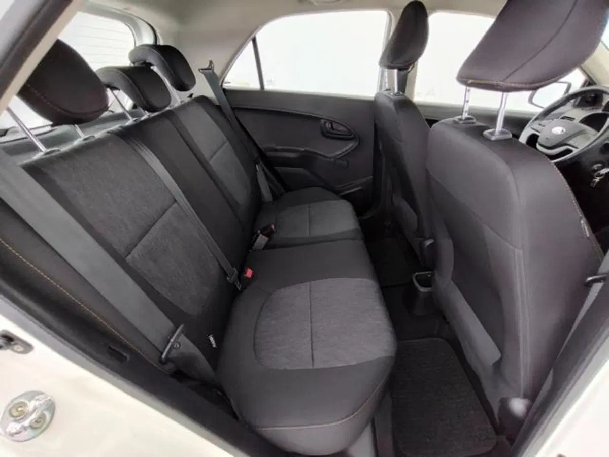 Kia Picanto usata a Como (5)