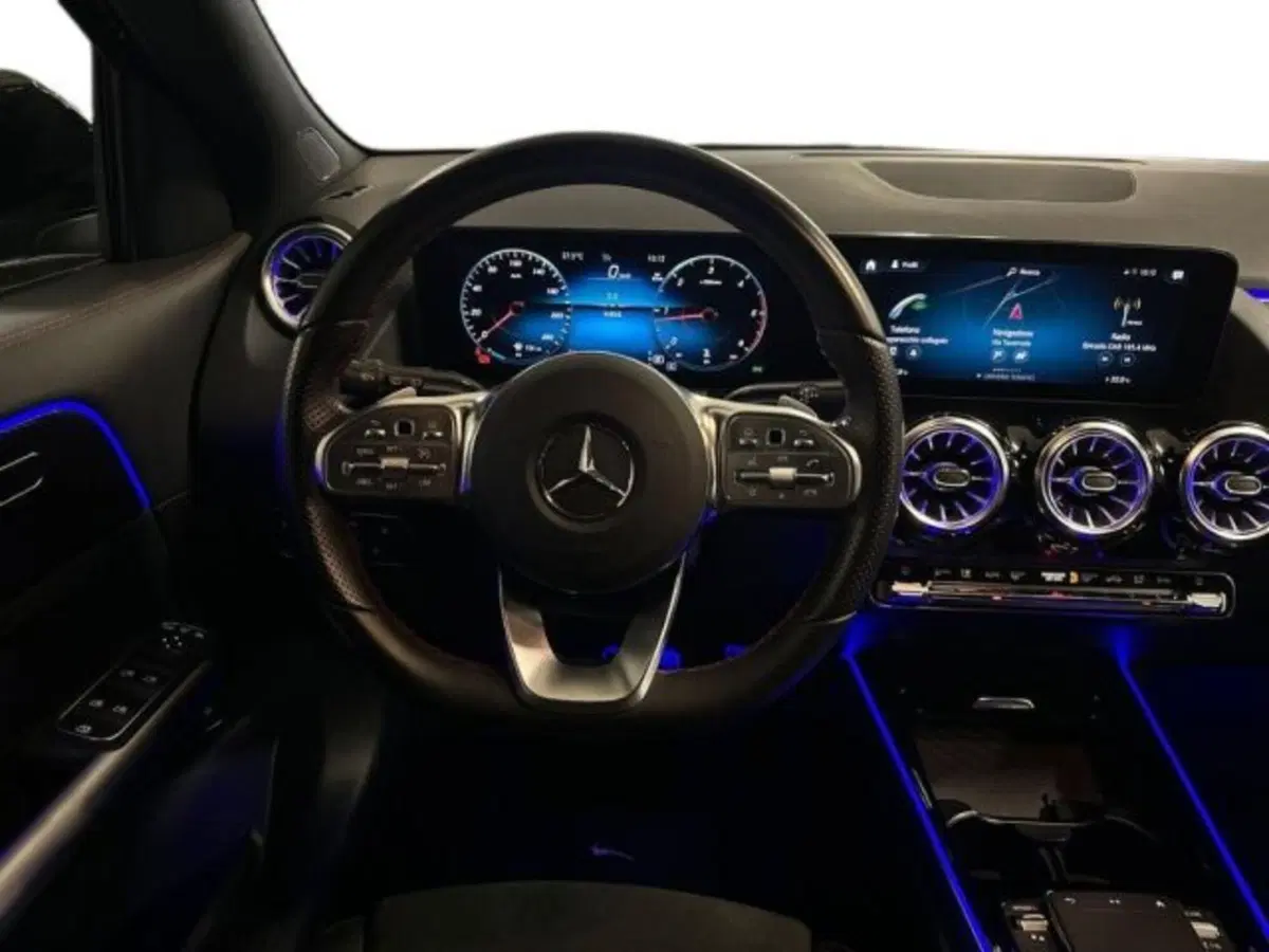 Mercedes-Benz GLA SUV usata a Avellino (11)