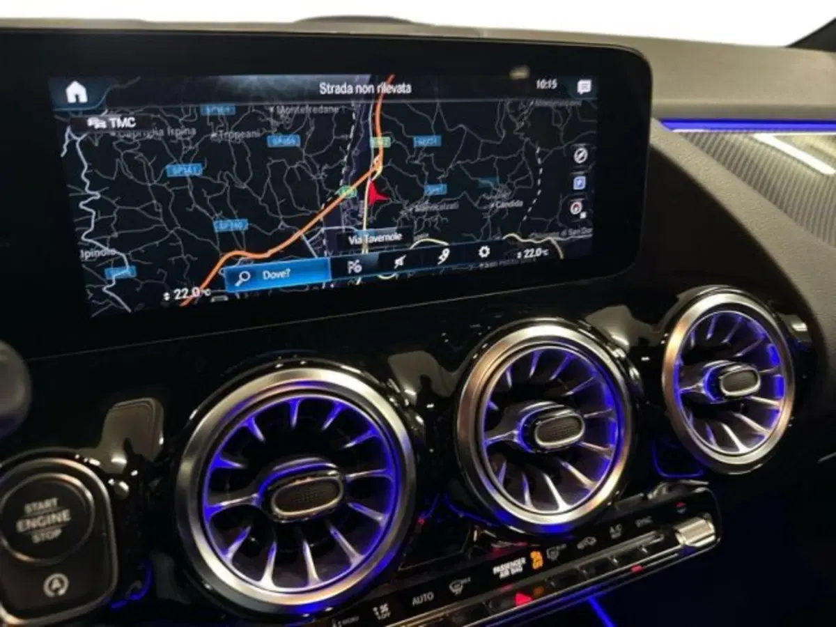 Mercedes-Benz GLA SUV usata a Avellino (12)