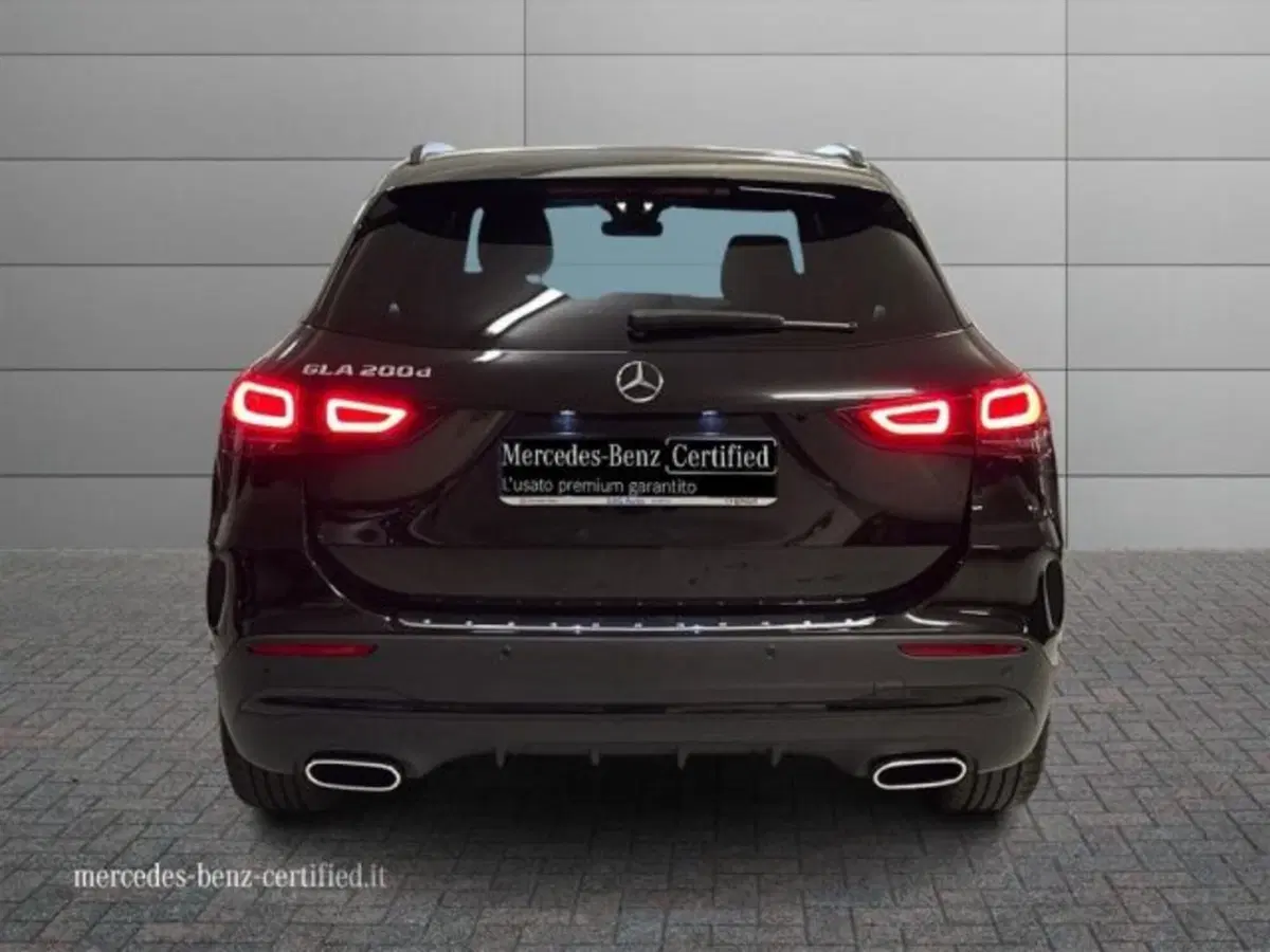 Mercedes-Benz GLA SUV usata a Avellino (4)