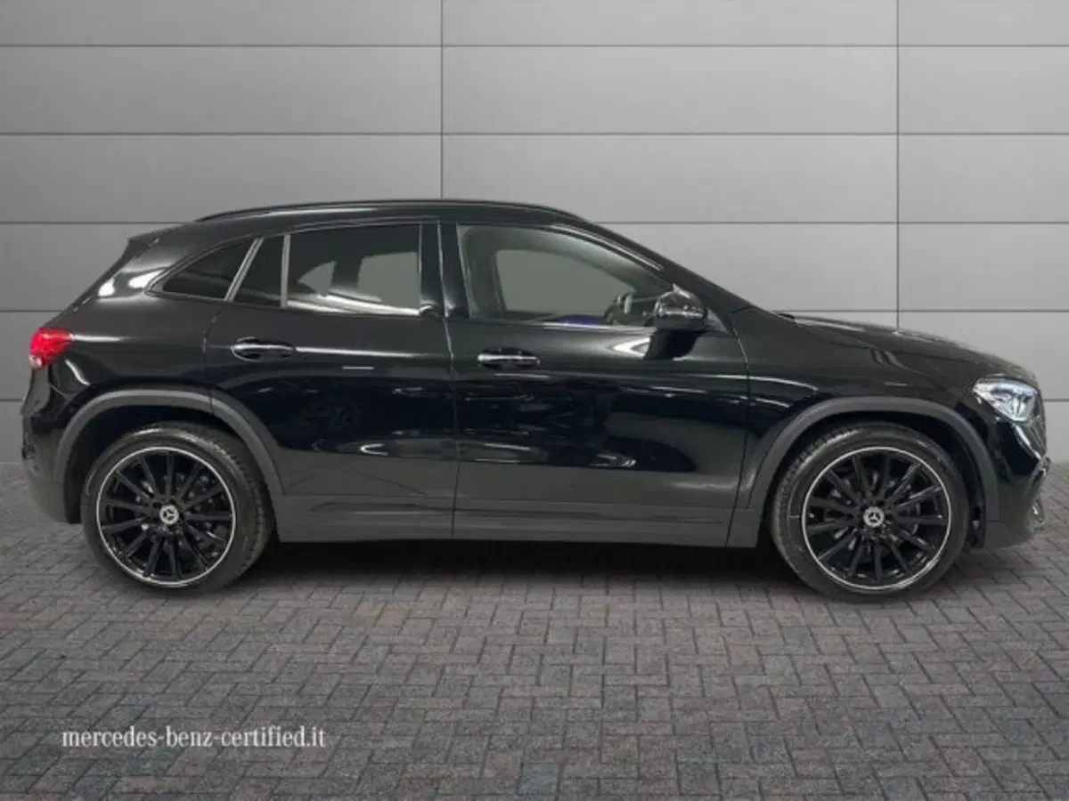 Mercedes-Benz GLA SUV usata a Avellino (5)