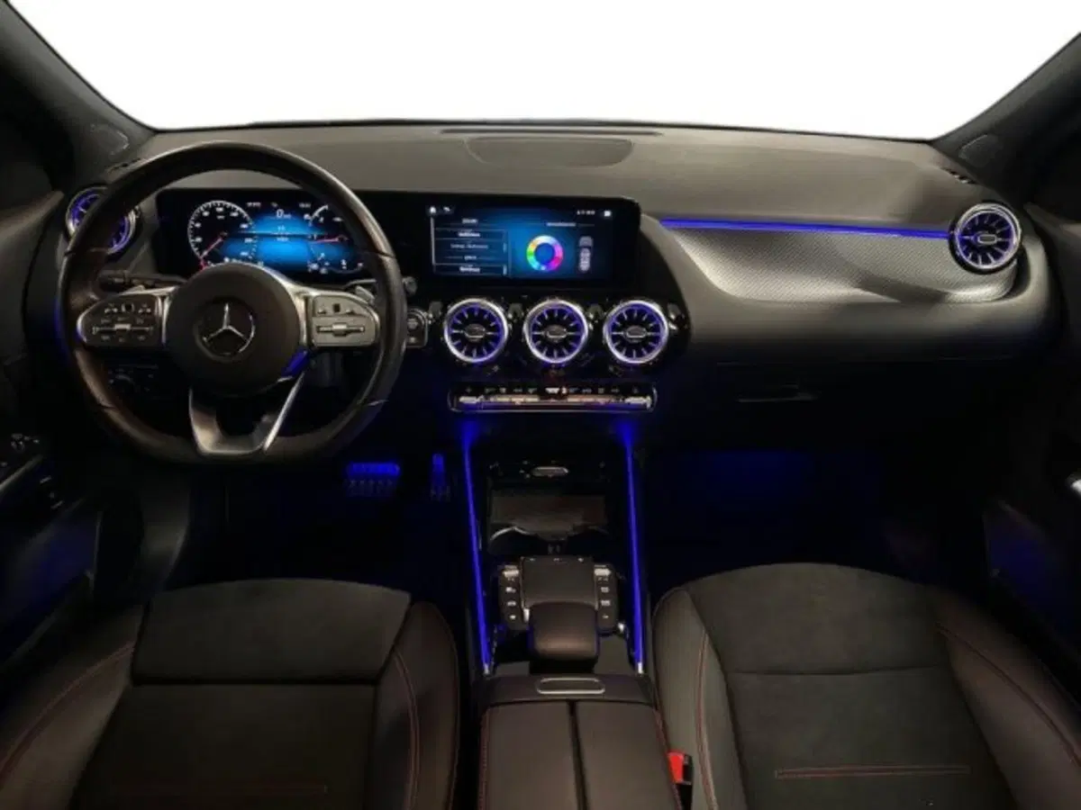 Mercedes-Benz GLA SUV usata a Avellino (9)
