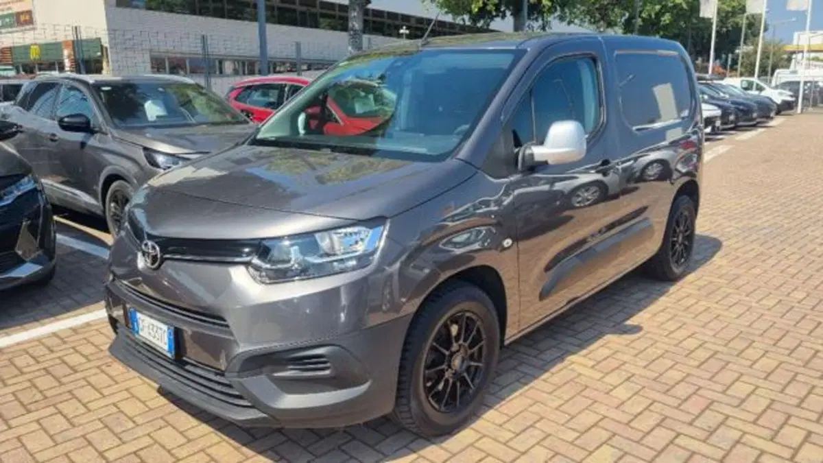 Toyota Proace City usata a Savona (3)