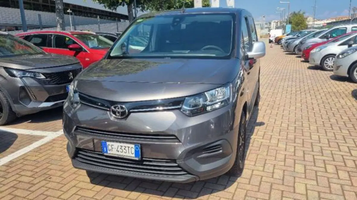 Toyota Proace City usata a Savona (4)