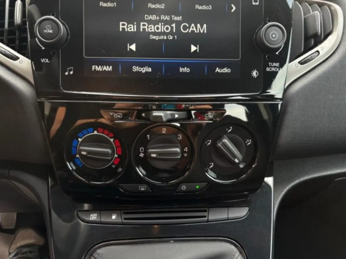 Lancia Ypsilon usata a Cuneo (16)
