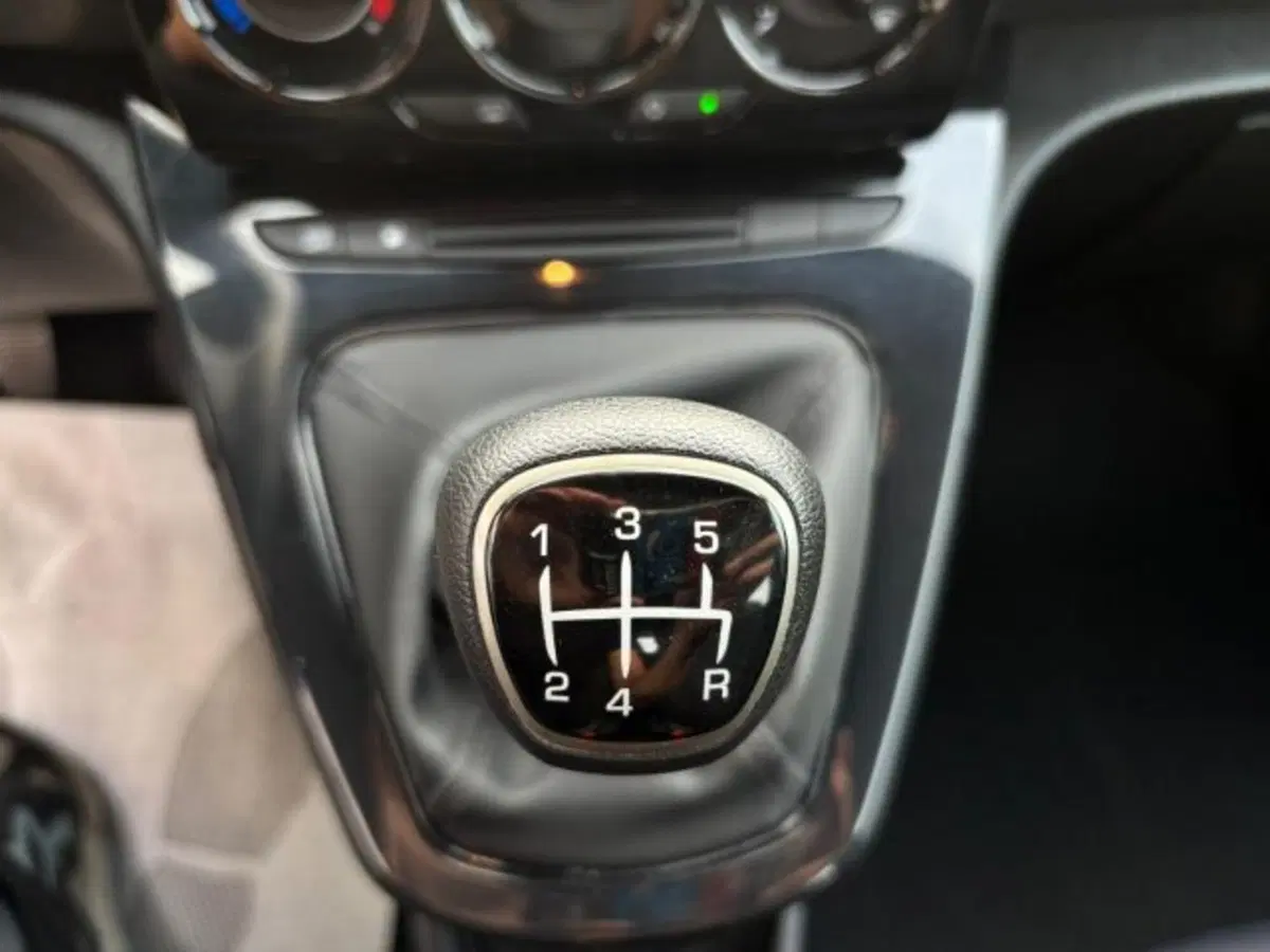 Lancia Ypsilon usata a Cuneo (18)