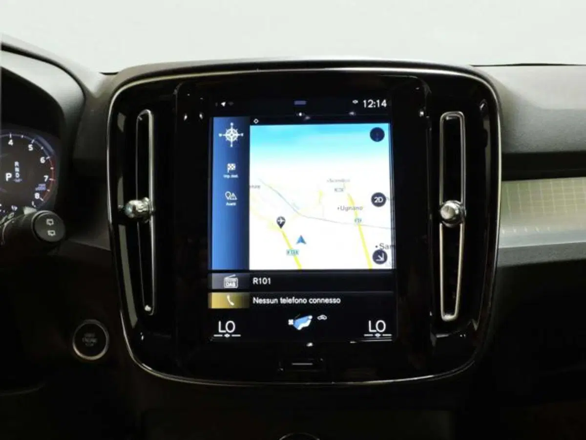 Volvo XC40 usata a Firenze (10)