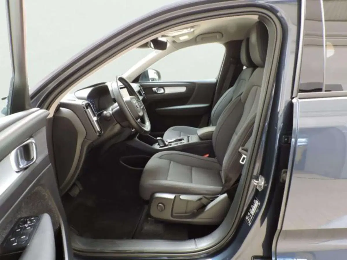 Volvo XC40 usata a Firenze (9)