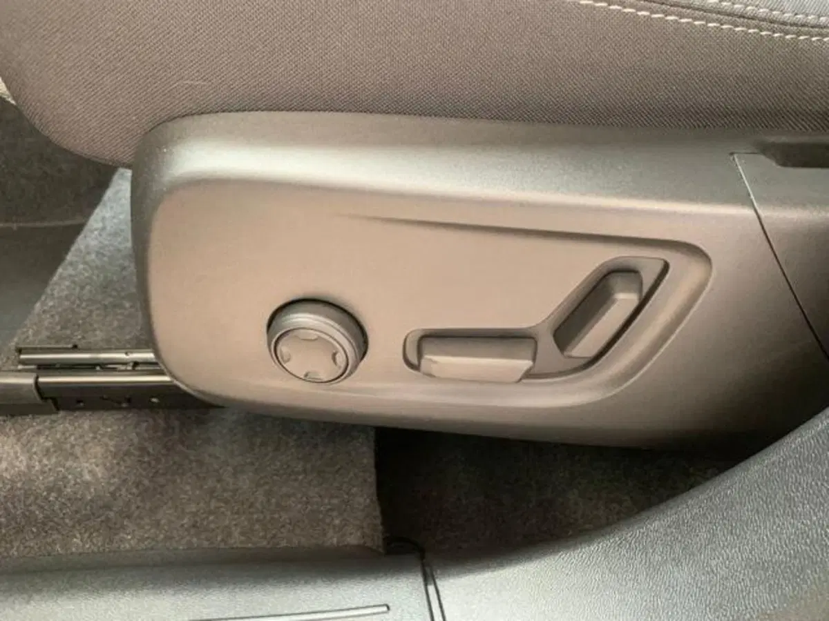 Volvo XC40 usata a Firenze (16)
