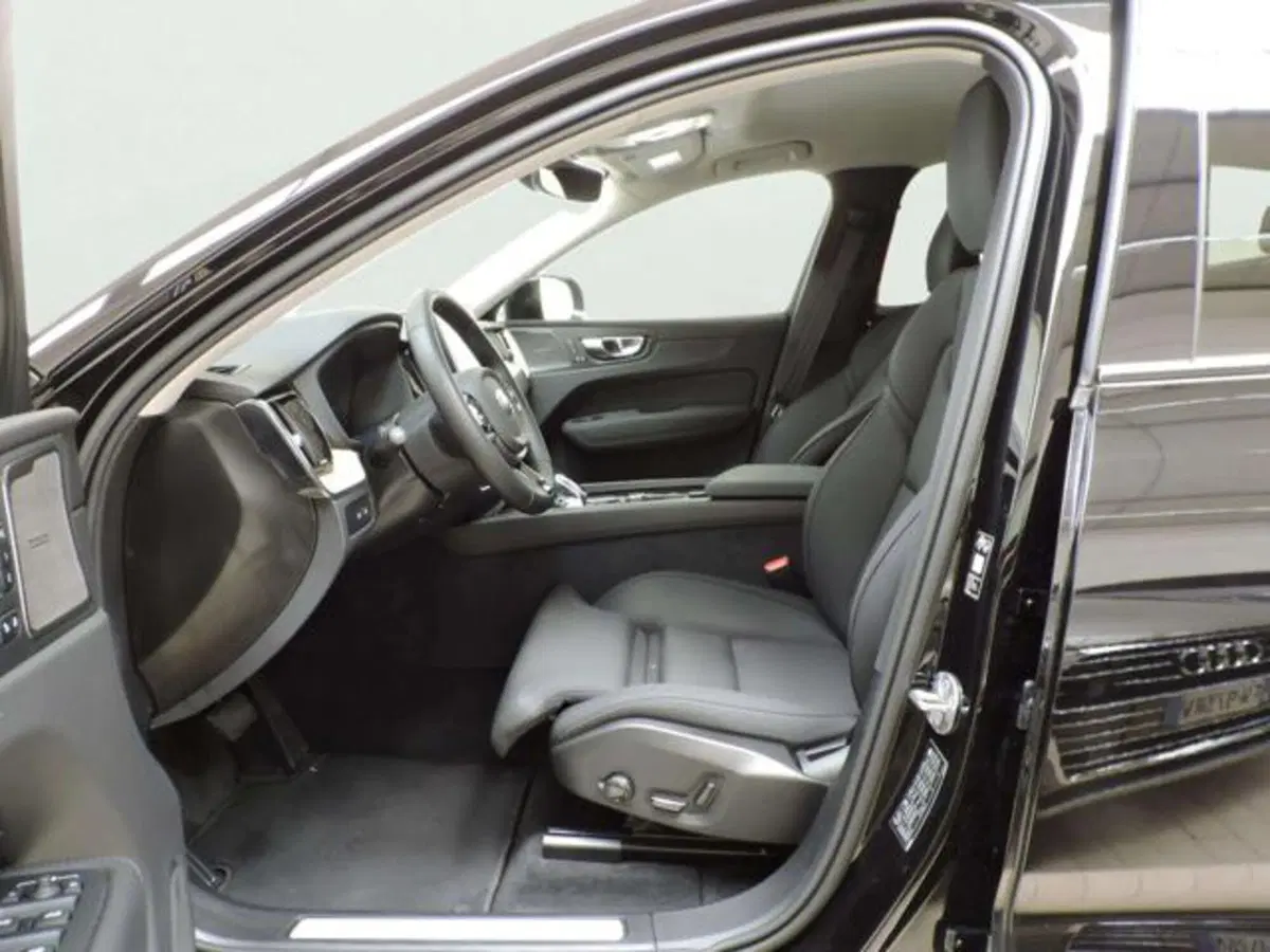 Volvo XC60 usata a Firenze (15)