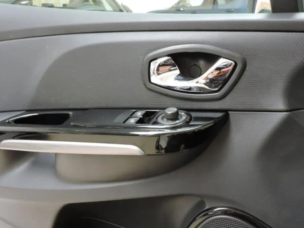 Renault Clio usata a Firenze (13)