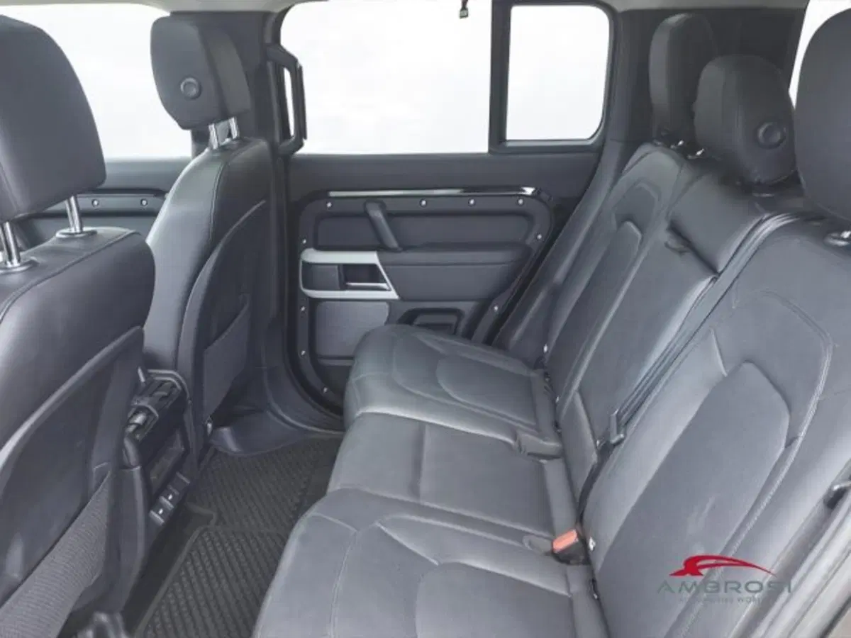 Land Rover Defender usata a Perugia (10)