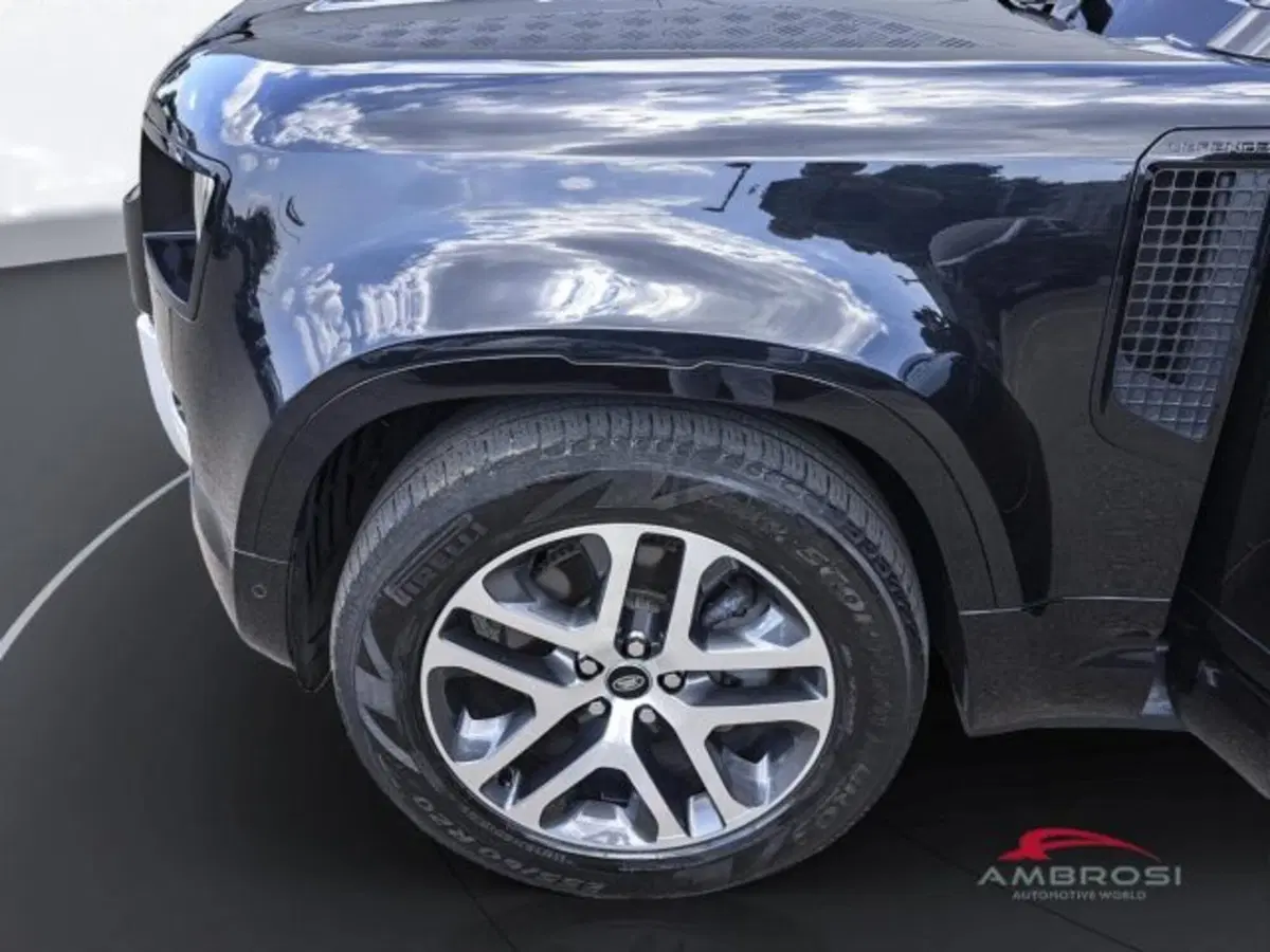 Land Rover Defender usata a Perugia (13)