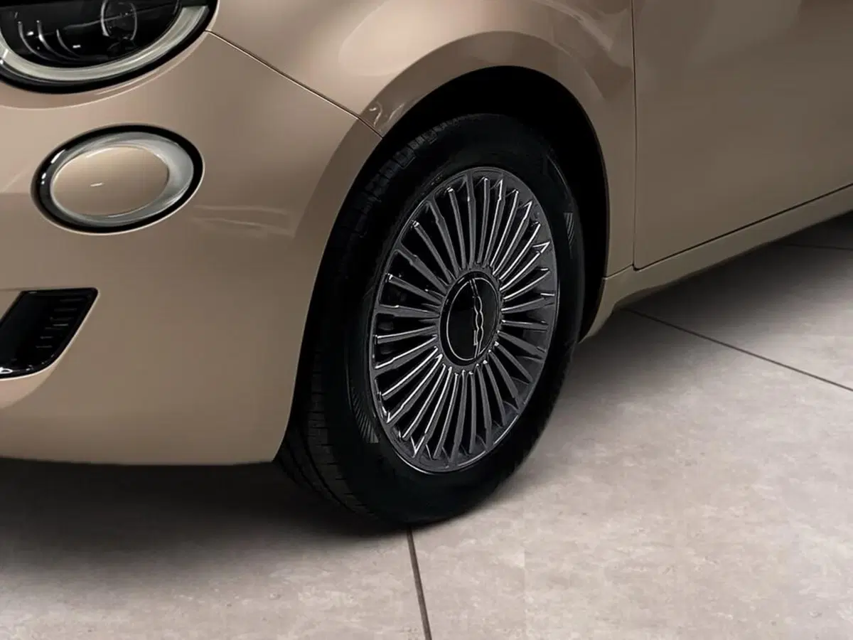 Fiat 500 nuova a Torino (15)