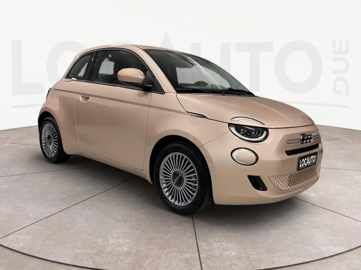 Fiat 500 nuova a Torino (3)