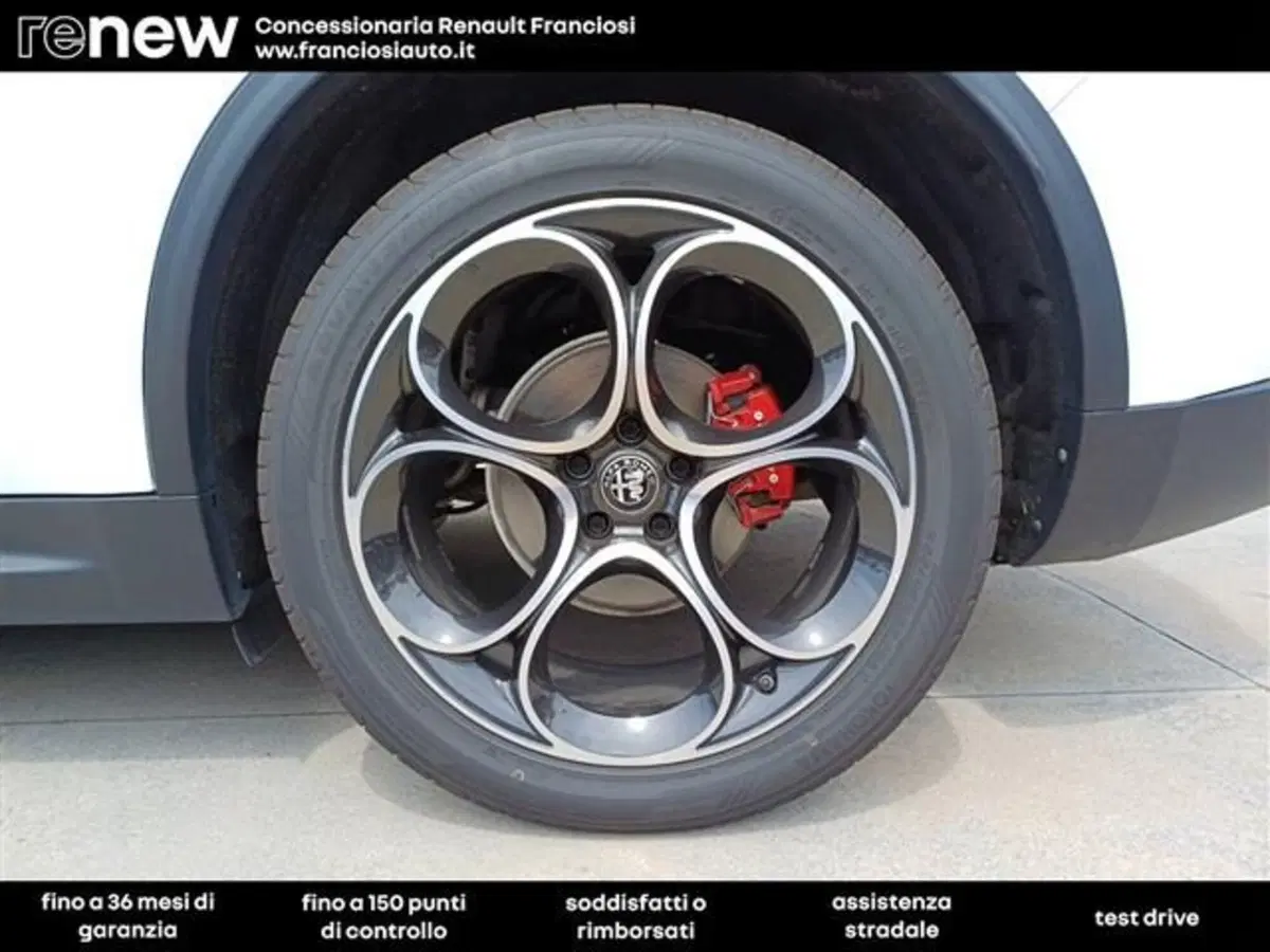 Alfa Romeo Stelvio usata a Modena (12)