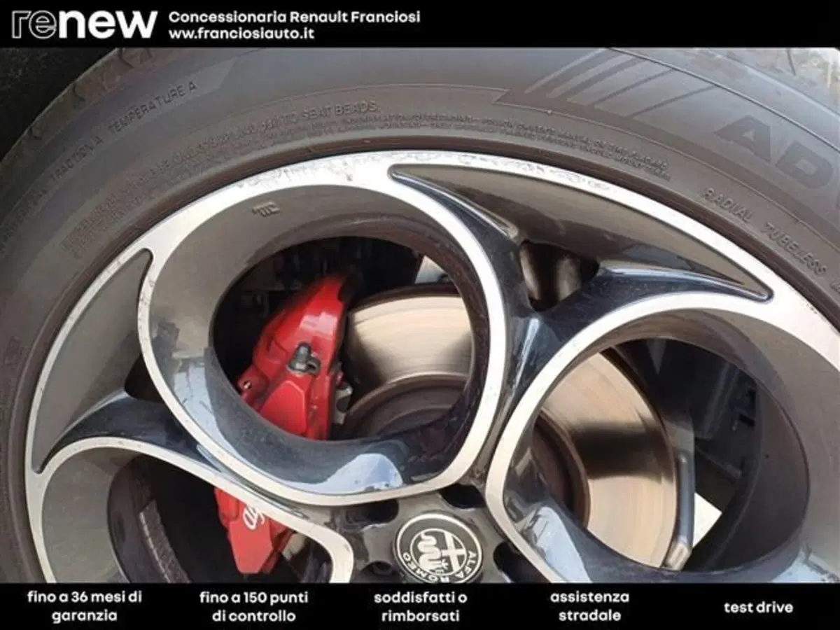 Alfa Romeo Stelvio usata a Modena (16)