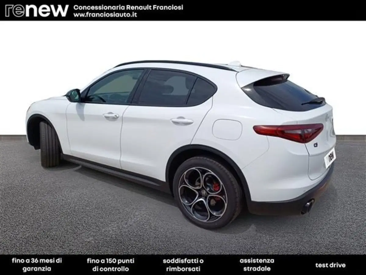 Alfa Romeo Stelvio usata a Modena (4)