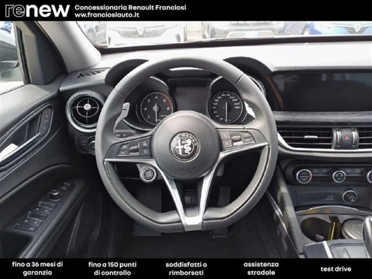 Alfa Romeo Stelvio usata a Modena (6)