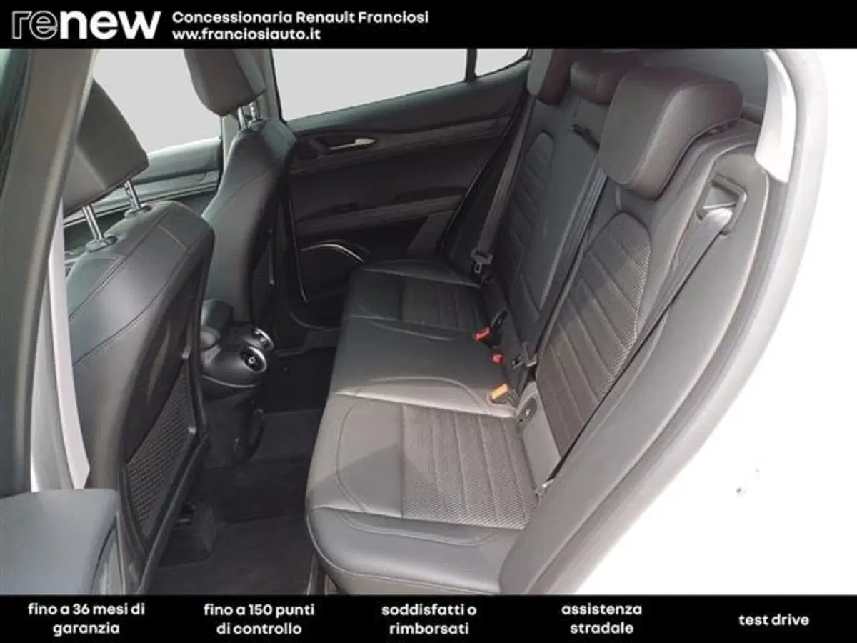 Alfa Romeo Stelvio usata a Modena (8)