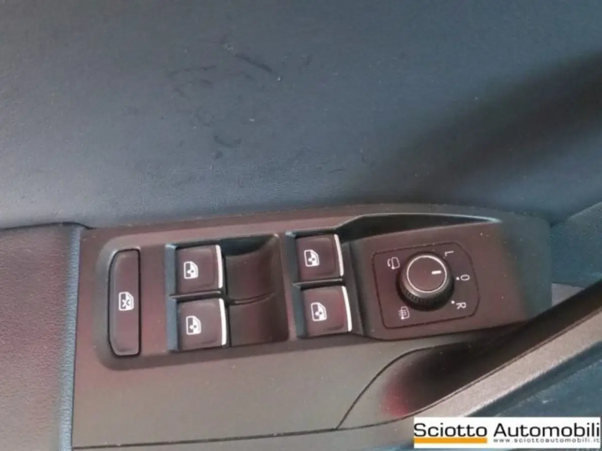 SEAT Leon usata a Messina (12)