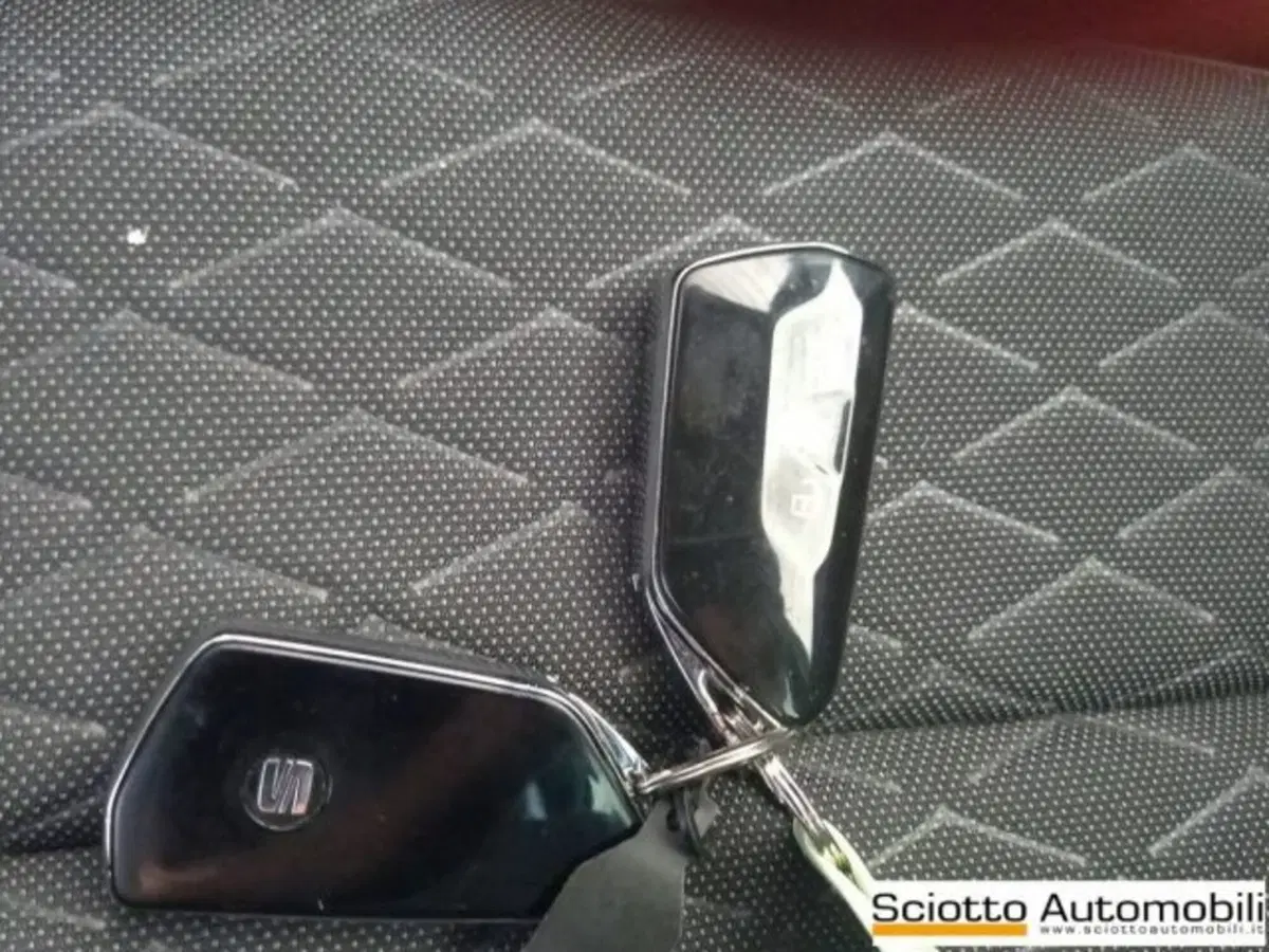 SEAT Leon usata a Messina (20)