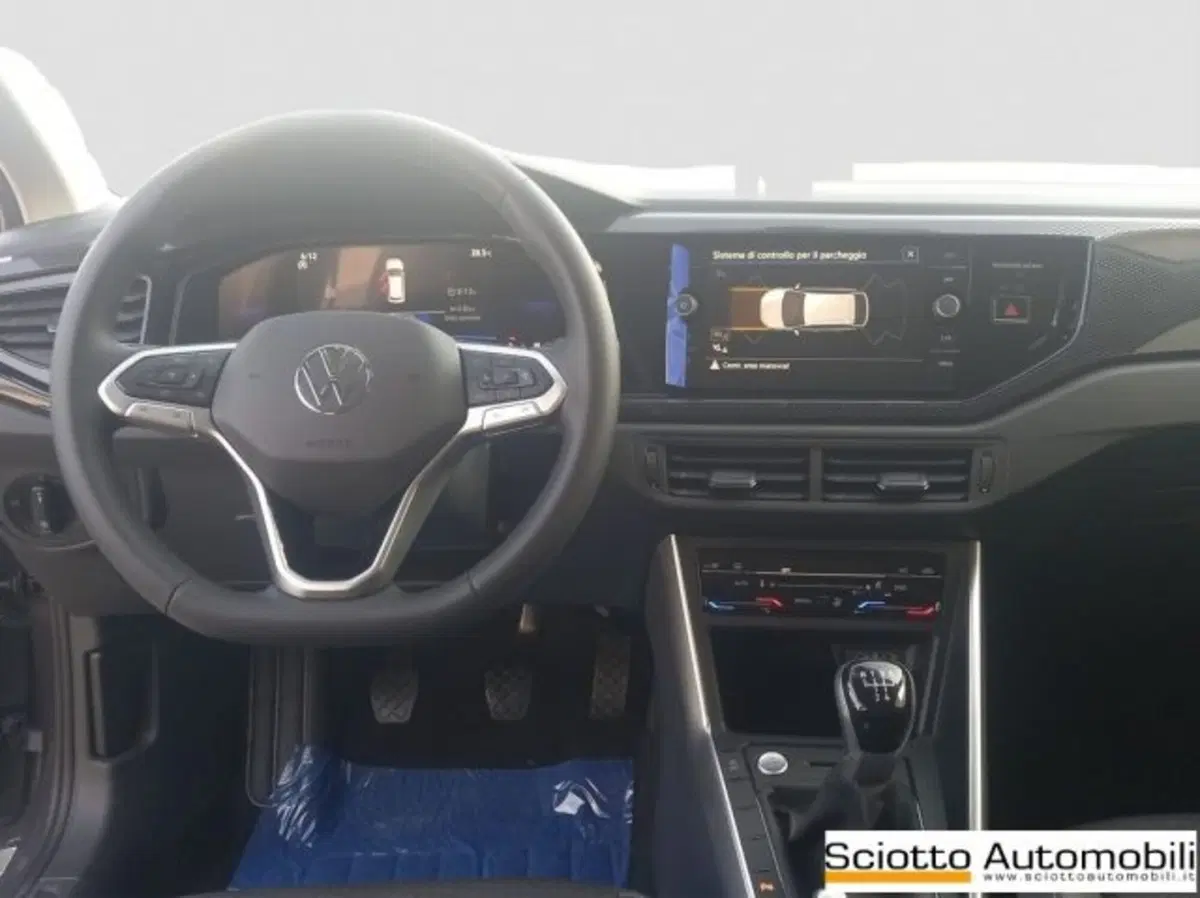 Volkswagen Taigo nuova a Messina (14)
