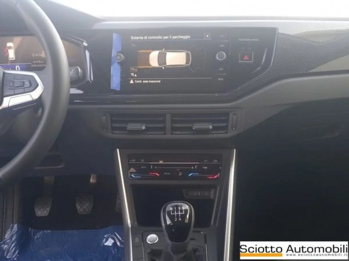 Volkswagen Taigo nuova a Messina (15)