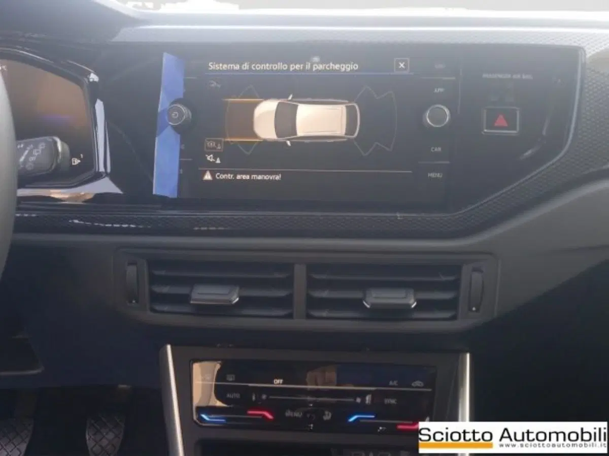 Volkswagen Taigo nuova a Messina (16)