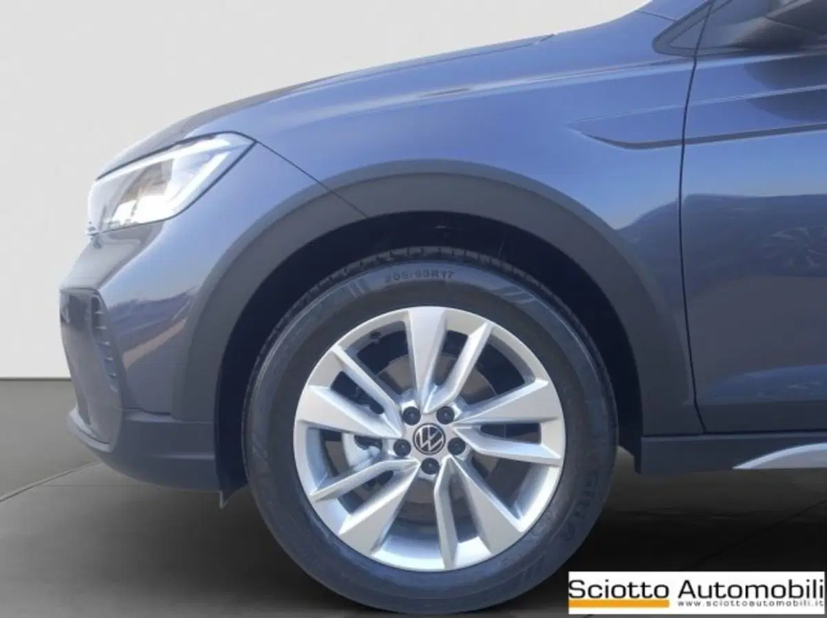 Volkswagen Taigo nuova a Messina (19)