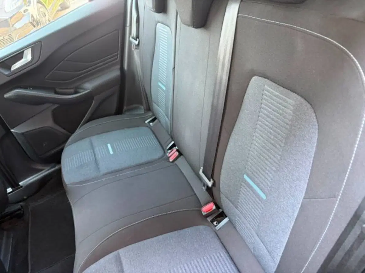 Ford Focus Station Wagon usata a Lodi (13)