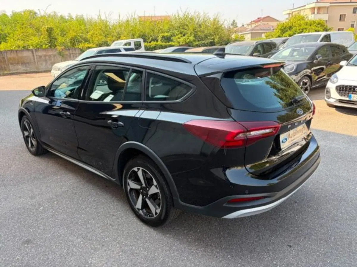 Ford Focus Station Wagon usata a Lodi (5)