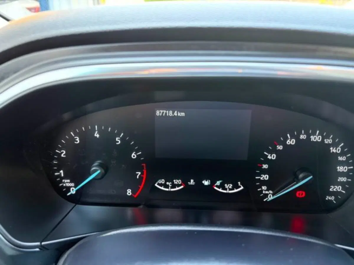 Ford Focus Station Wagon usata a Lodi (9)