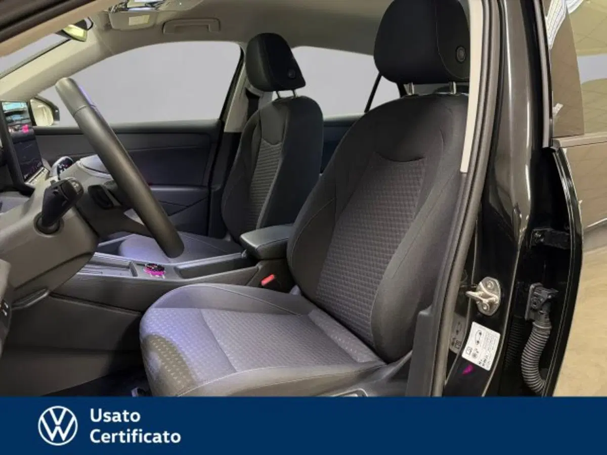 Volkswagen T-Roc usata a Vicenza (13)