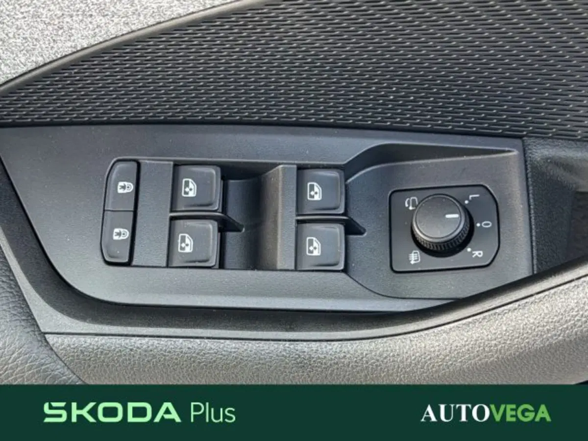 Skoda Octavia Station Wagon nuova a Vicenza (12)