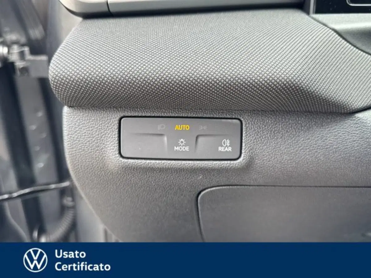 Volkswagen T-Roc nuova a Vicenza (16)