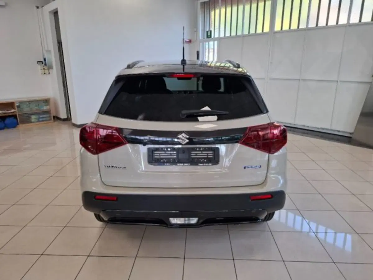 Suzuki Vitara nuova a Reggio Emilia (4)