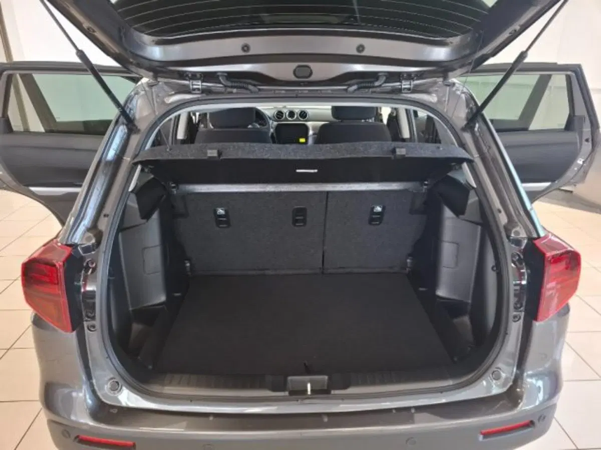 Suzuki Vitara nuova a Reggio Emilia (16)