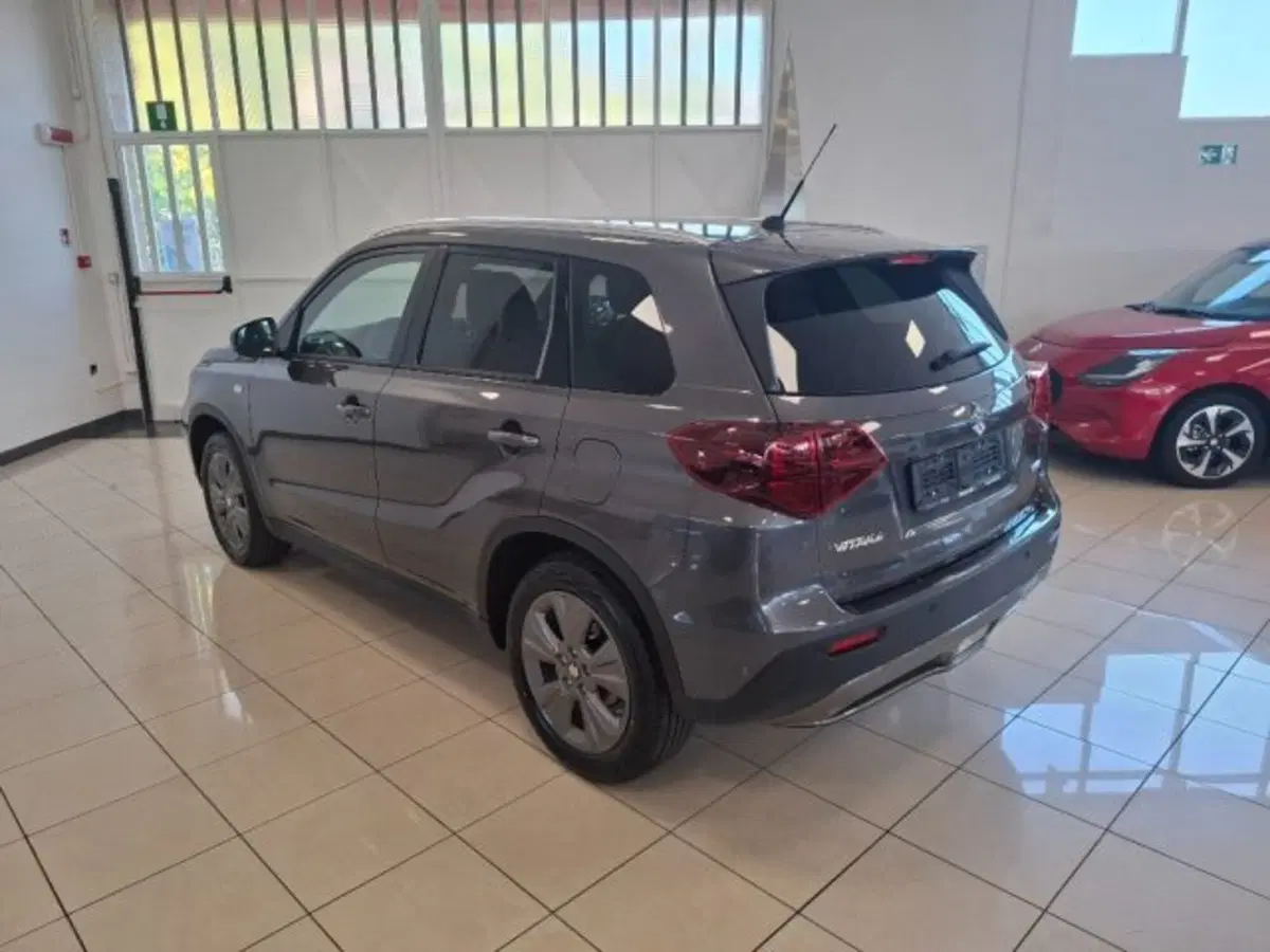 Suzuki Vitara nuova a Reggio Emilia (3)