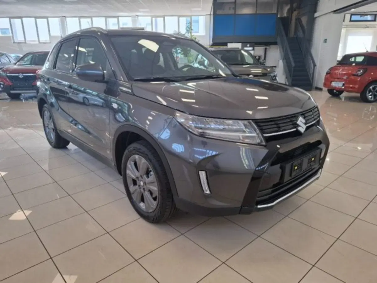 Suzuki Vitara nuova a Reggio Emilia (7)