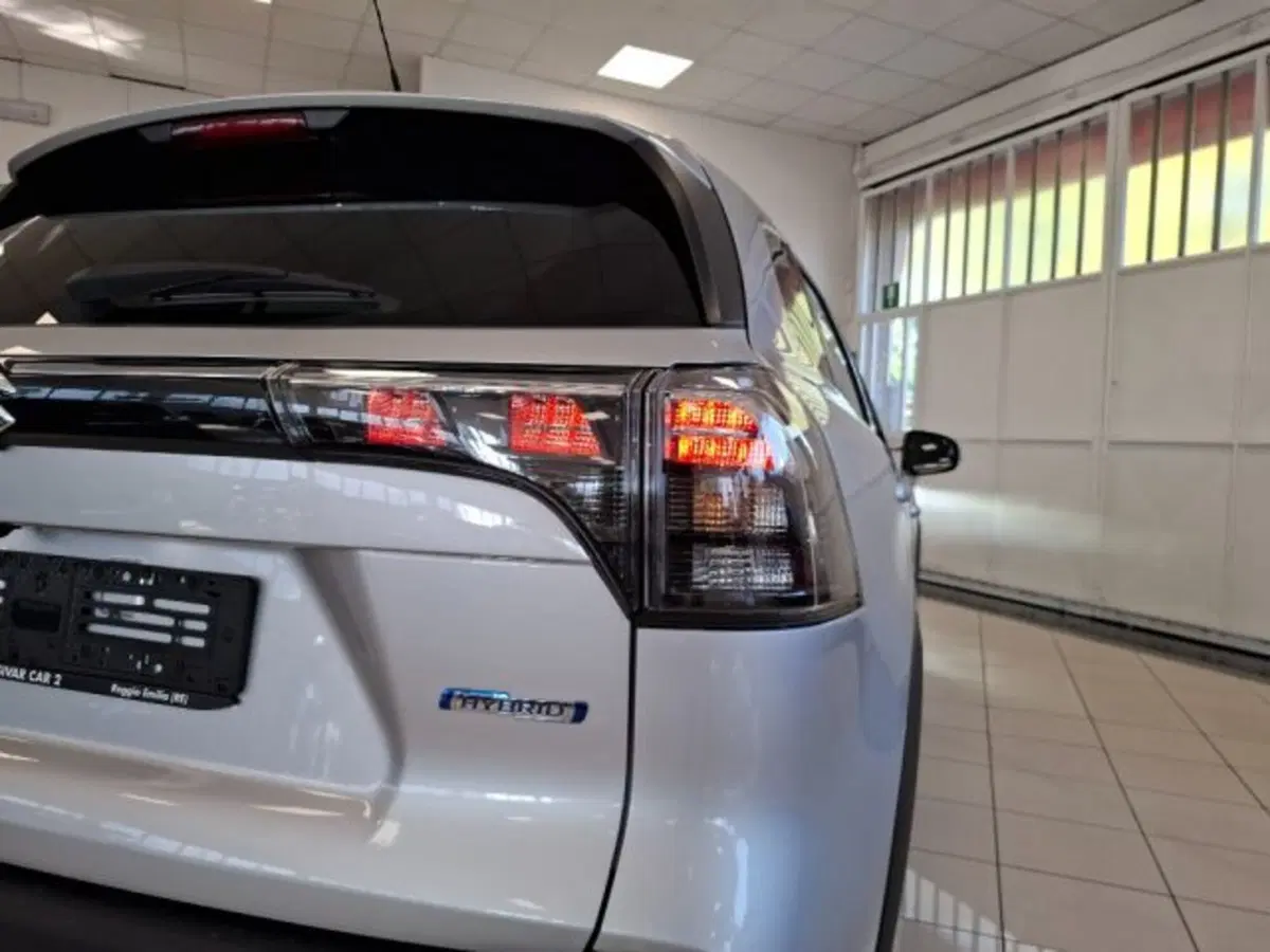 Suzuki S-Cross nuova a Reggio Emilia (19)