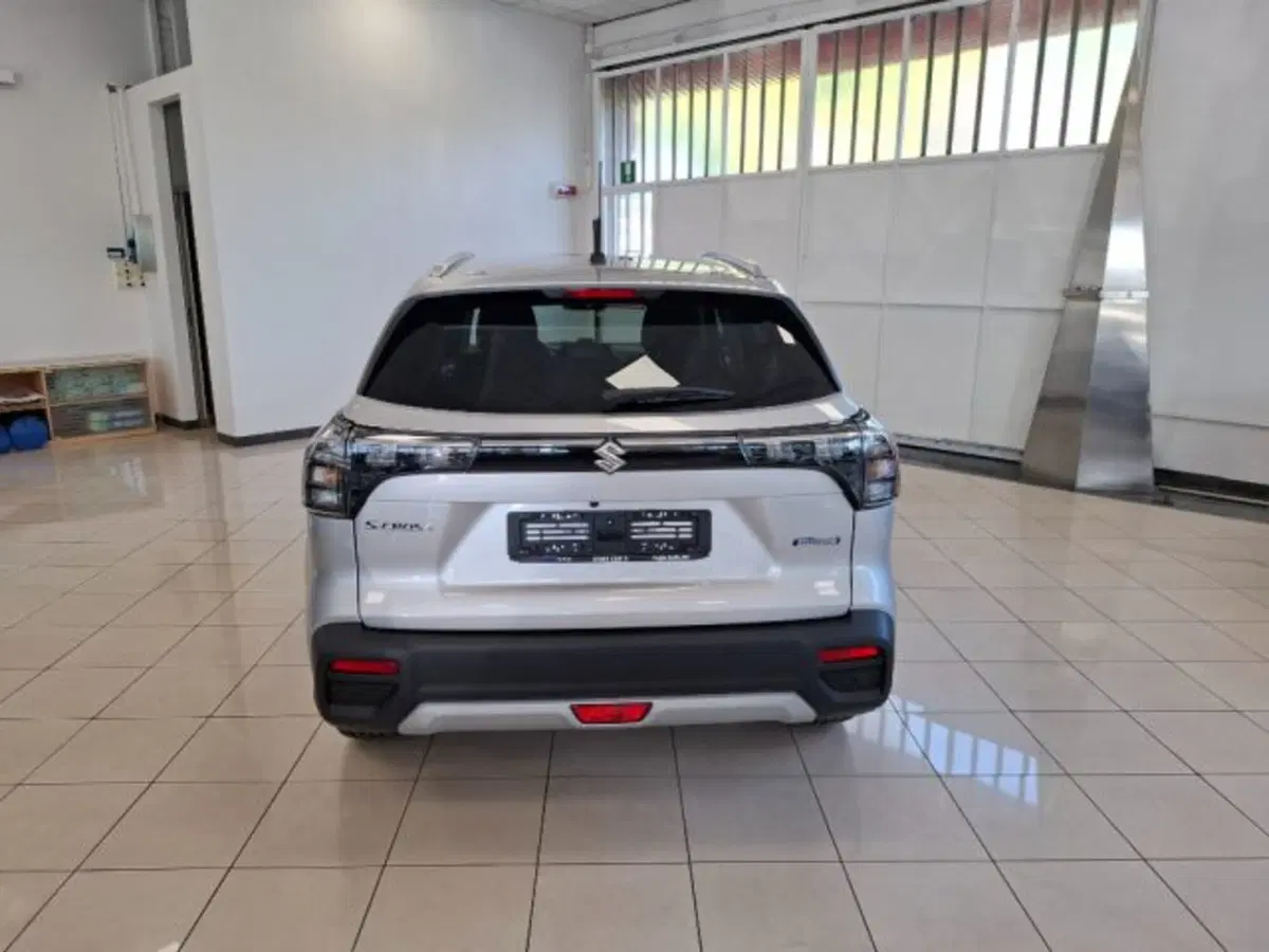 Suzuki S-Cross nuova a Reggio Emilia (4)